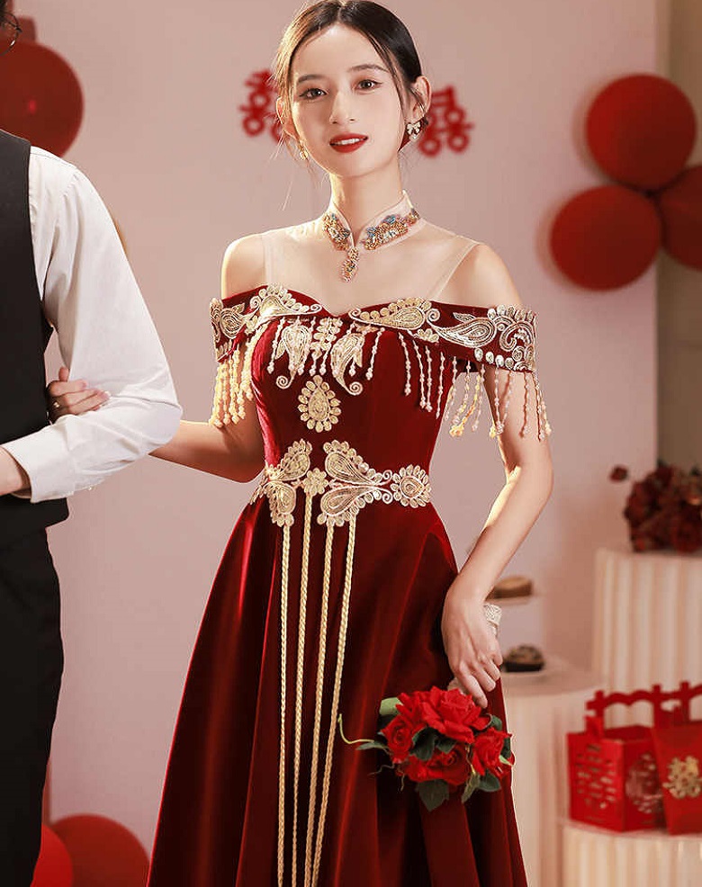 Luxury Lifestyle Girl - 中国風のトーストドレス花嫁のチャイナドレス小柄な人でも日常生活で着用可能豪華な婚約ワンショルダードレス女の子