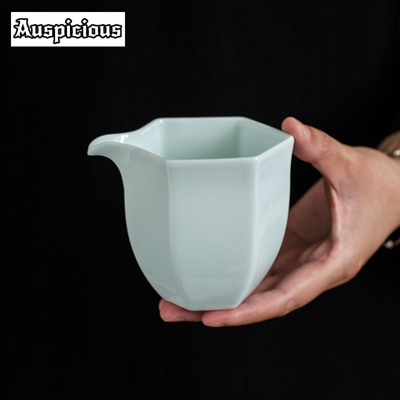 Handmade Ceramic Mug - 手作りのhuitikil磁器ティーピッチャー、手の魔術、レトロな家庭のジャスティスカップ、お茶の装飾用品、250ml