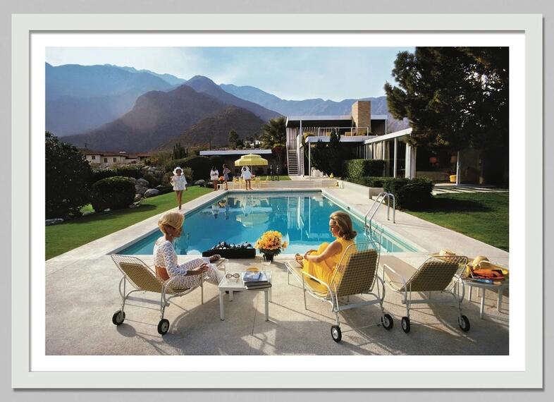 レトロなpoolサイドホスト,スリムなライフスタイル,アート - Luxury Lifestyle Living のレビューと価格
