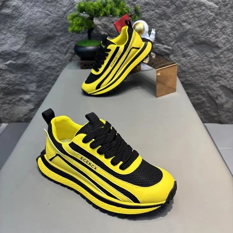 メンズメッシュ通気性スポーツランニングシューズ高級ブランド新 - Luxury Lifestyle Men のレビューと価格