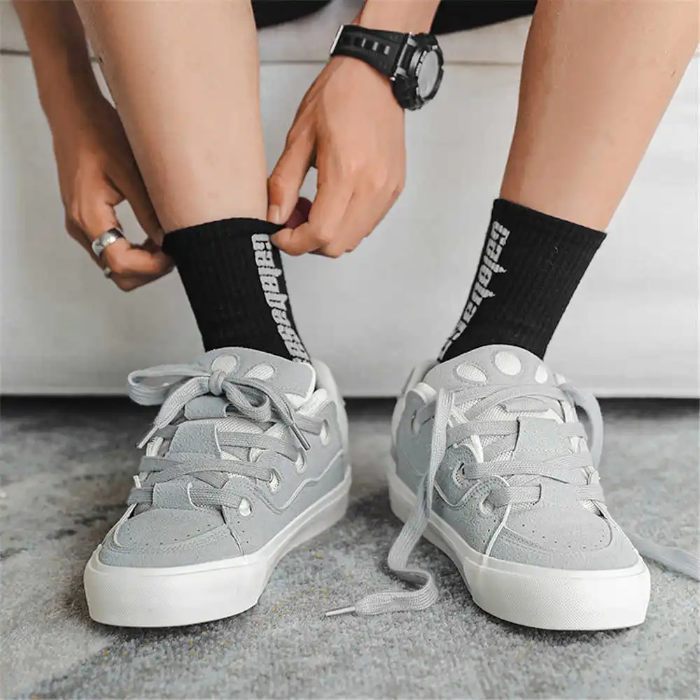 女性用スポーツスニーカー,レース付きスニーカー,ヒップホップ - Luxury Lifestyle Girl のレビューと価格